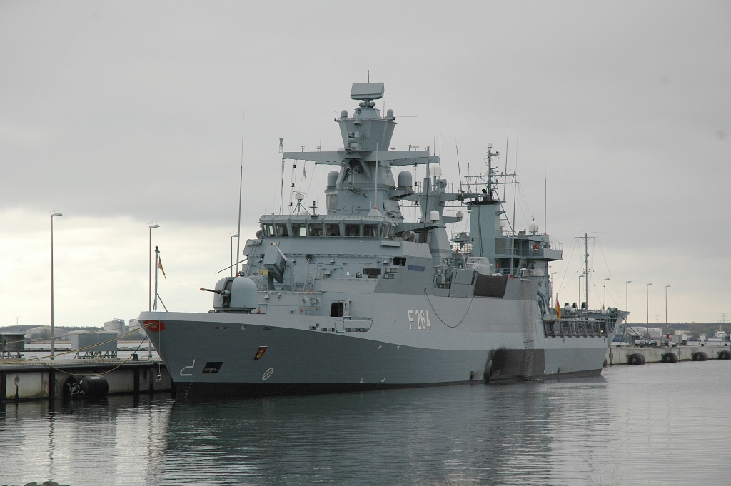 Korvette, Warnemünde, Foto: Kathrin Rabenort © VG Bild-Kunst, Bonn 2019